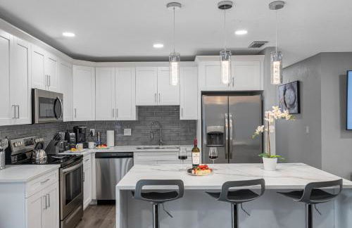 Breathtaking & Renovated Tampa Heated Pool House - Foto 9