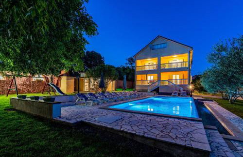 MY DALMATIA - Holiday home Blanka with private infinity pool - Foto 13