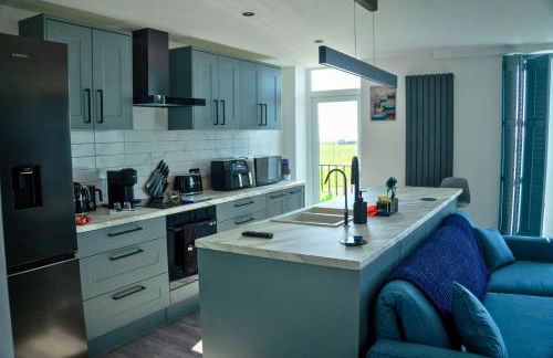 Modern Beachfront Apartment - Foto 3