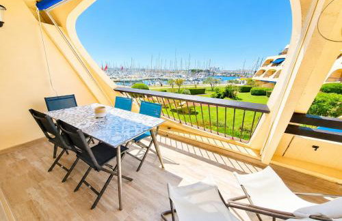 Port Horizon - T3 terrasse vue port climatisé piscine WIFI résidence Escale Port - Foto 1