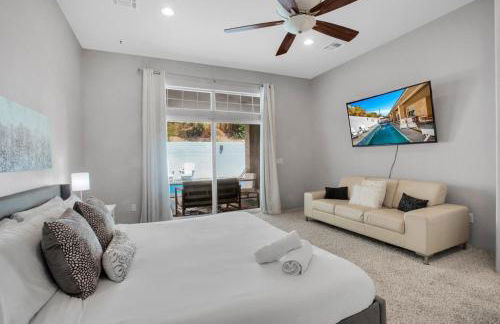 The Desert Gem Pool Spa Gated Home - Photo 31