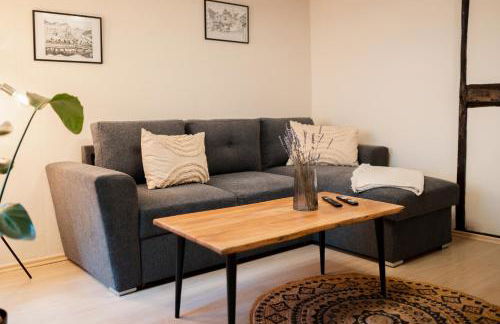 BG Living & Hosting - Mosel-Fachwerkhaus nahe Calmont Klettersteig - 2 Schlafzimmer, Parkplatz, WLAN & Netflix, 5 Personen - Foto 29