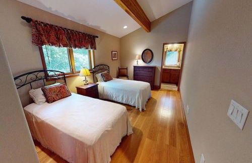 --Mountain Chalet Getaway with Breathtaking View Next to Tail of Dragon-- - Foto 26