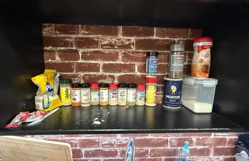 EWRBNB - Rare Find! Huge 3BR Apartment with Open Layout minutes from Newark Airport & NYC - Apartment # 2 - Foto 15