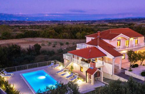 Vila Luna Apartments - Photo 2