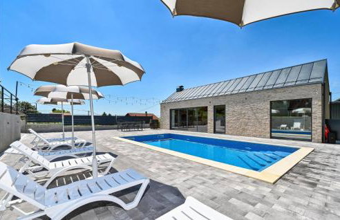 Cozy Home In Dugo Selo With Sauna - Foto 1