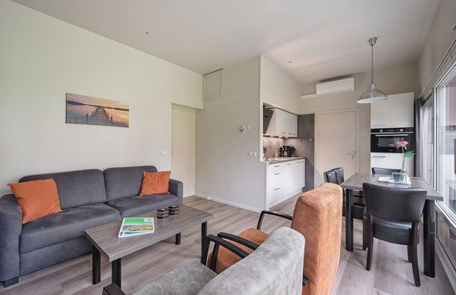 Well-kept Bungalow With Microwave Near Valkenburg - Photo 5