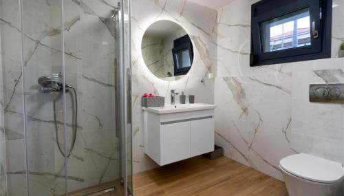 Family Luxury Guest House - Foto 5, Shower