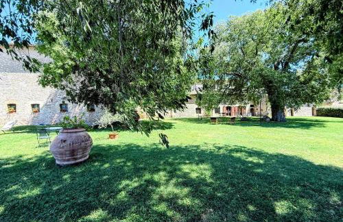 Elegant Farmhouse Retreat in Poreta, Italy - Foto 142