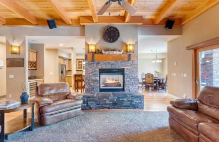 Luxe All-season Retreat by Avantstay Prime Location, Near Skiing - Foto 21