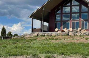 3505 Joseph Dr Cabin with breathtaking views, 30 miles to Yellowstone - Photo 2