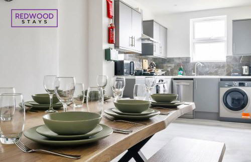 Well-Equipped Serviced Apartments in Aldershot Town Centre, Free WiFi By Redwood Stays - Foto 7