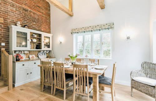 Pond Cottage - Photo 6