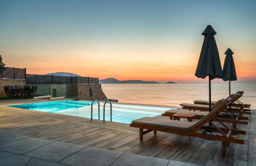 Violet Beach Front Private Villa - Foto 42