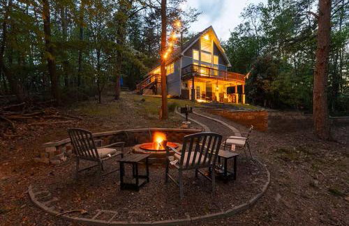 Bryce Chalet - Hot Tub, Game Room, Fire Pit, Pets - Foto 1