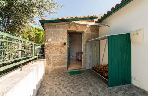 Casa Rústica T2 com Salamandra e Cozinha - Seia - Serra da Estrela - Casa do Loureiro II - Foto 19