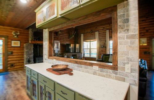 15 Mins to U of A - Pool & Hot Tub - Foto 20