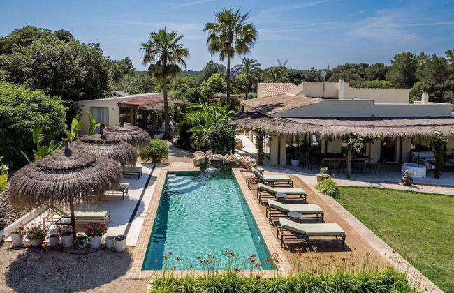 Lavish Villa With Private Pool - Foto 1