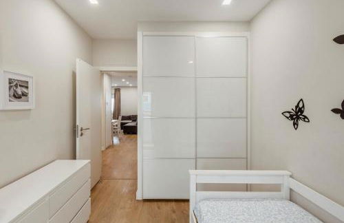 2-bedroom gem Central Odivelas - Foto 3