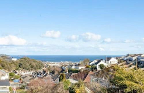 3 Bedroom Bungalow with great Sea Views, Private Hot Tub & Gardens - Foto 67