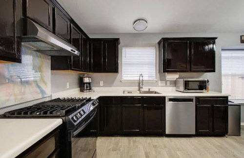 Modern 4 Bedroom Home in Cedar Park - Foto 7