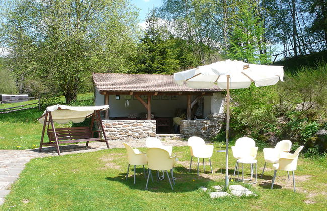 5 bedroom House in Benešov nad Černou with private pool and garden - Photo 15