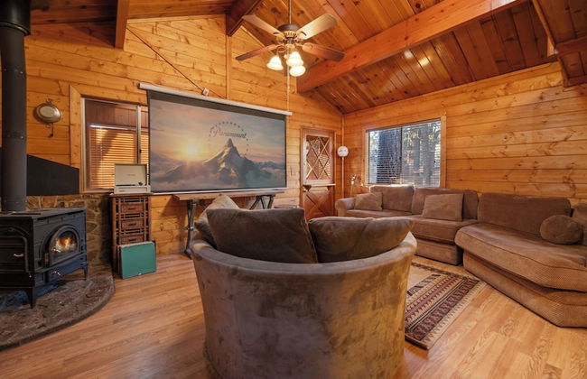 Charming Mountain Getaway - Photo 10