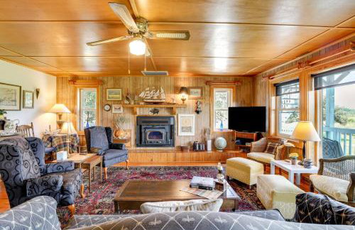 Spacious Riverfront Cottage with Dock in Green Pond! - Foto 4