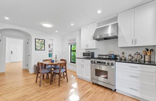 Sunny 4BR Getaway Pool & Private Guest Suite - Foto 8