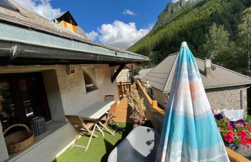 Le REFUGE véritable cocon avec Cheminée - Foto 12