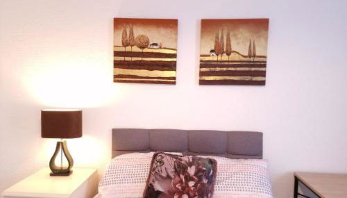 Chimes-Company & Family Stay, 2 Bedroom House with On Street free parking - Foto 5