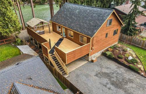 Riverfront w Cedar Hottub, Sauna, Movie Theatre - Photo 8