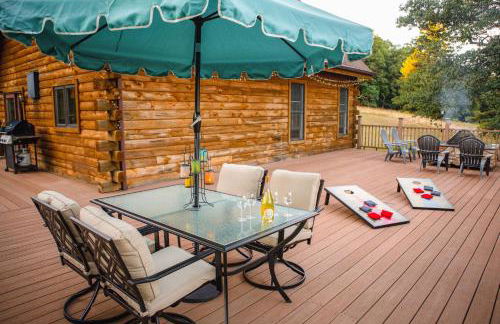 Rustic Ridge Log Cabin: Hot Tub, Games, Views! - Foto 5