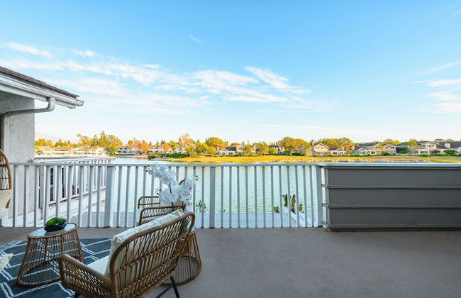 Waterfront Retreat With Stunning Views Modern Co - Foto 48