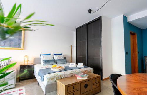 HostWise – Modern Flat w/ Terrace | Near the Beach - Photo 8