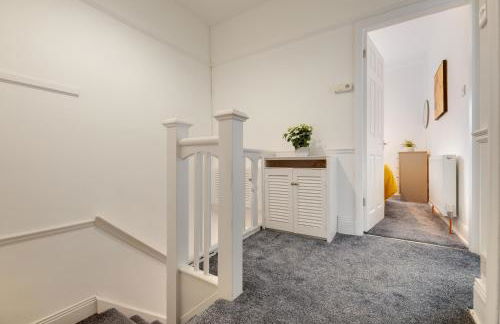 Brandon Grove Stay Sleeps 6 by Week2Week - Photo 18