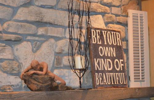 Carraig Mor Cottage - Beautiful House, Amazing Garden, Downtown Baileys Harbor - Foto 8