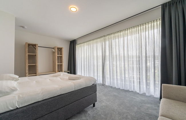 16p Spacious Villa on the Water in Zeewolde - Foto 3