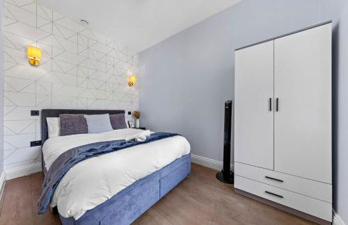 Westminster 2 Bedroom apartment with AC sleeps 5 - Photo 6