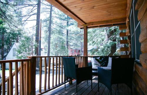 Majestic Log A Frame by Lake, Loft & Deck - Foto 39