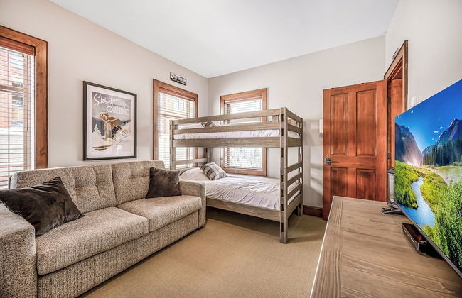 Mountain Time-spacious, Private Hot Tub,great View - Photo 7