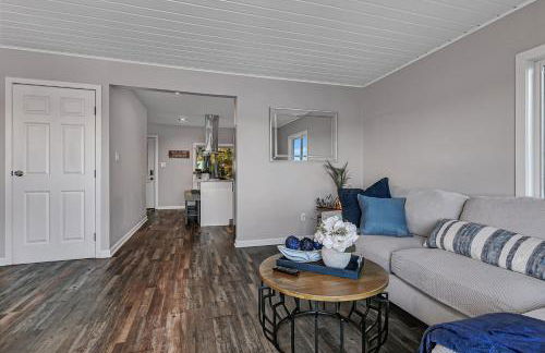 Renovated Lake Cabin with Fire Pit and Kayaks - Photo 12