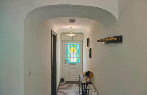 Min Yr Afon, A charming Laugharne Cottage, close to Castle, Estuary & Cafés - Photo 13