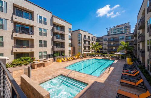 Peaceful 1BR & 2BR MDR Retreat Close to Venice Beach with Pool & Gym - Foto 35