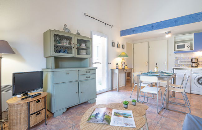 2 bedroom House in Saint-Cyprien with swimming pool and garden - Photo 2