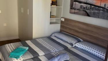 PISO JUNTO PALACIO CONGRESOS Y METRO, CENTRICO CON PISCINA - Foto 3, towels, wardrobe