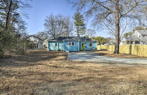 Charming Carrboro Home - Walk to Downtown! - Foto 24