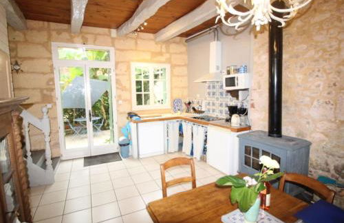 Holiday Home Haus freistehend Sonne Bett 160cm Patio billig by Interhome - Foto 1