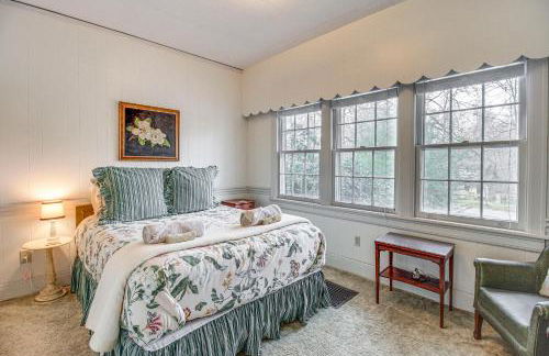 Central and Ornate Sewanee Home with Screened-In Porch - Foto 13