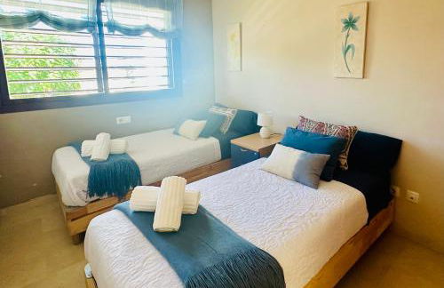 Lux Villa with Year-Round Heated Pool & Game Room - Foto 59